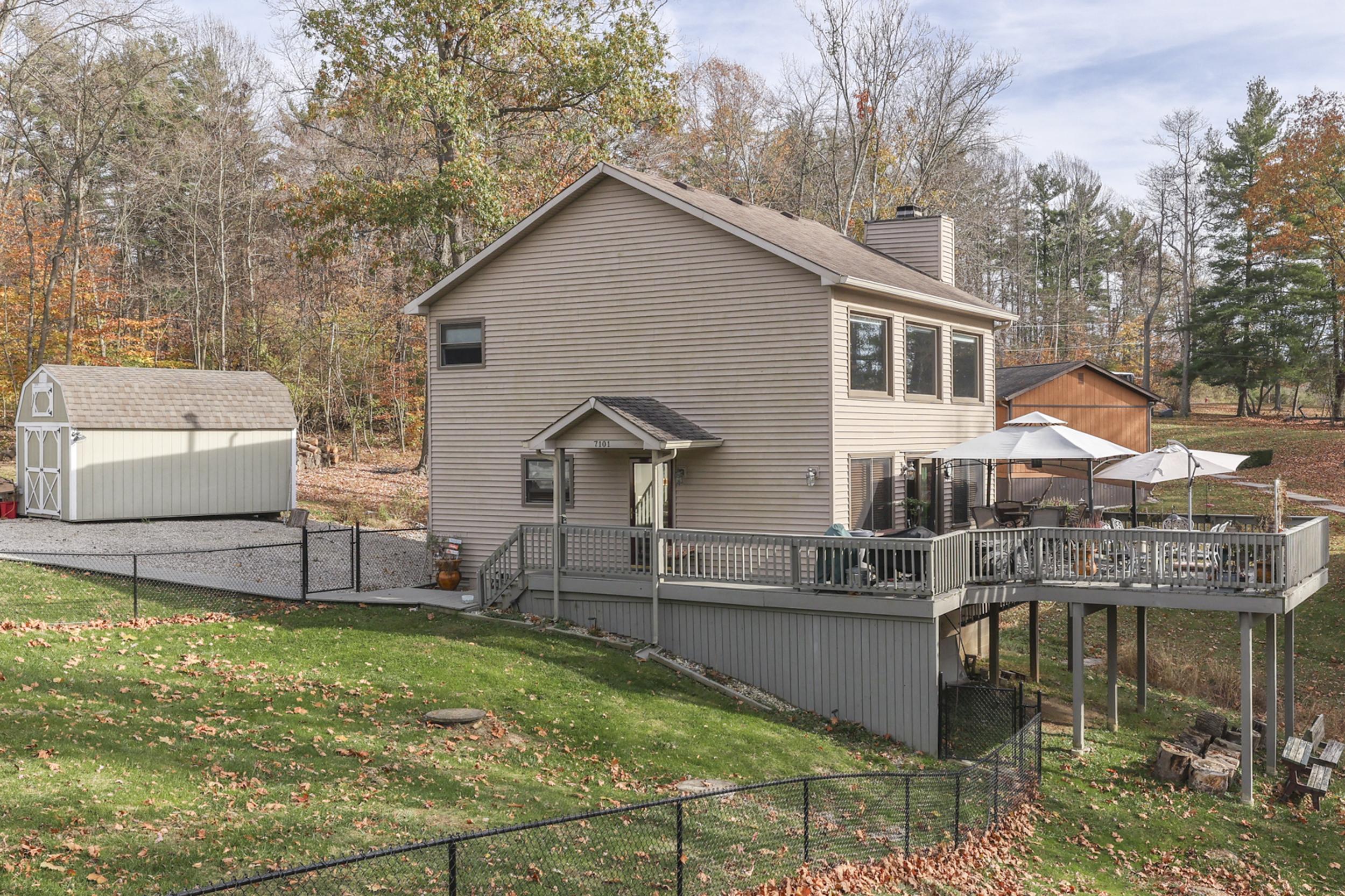 7101 Raccoon Drive, Nineveh, IN lhrmls01885975