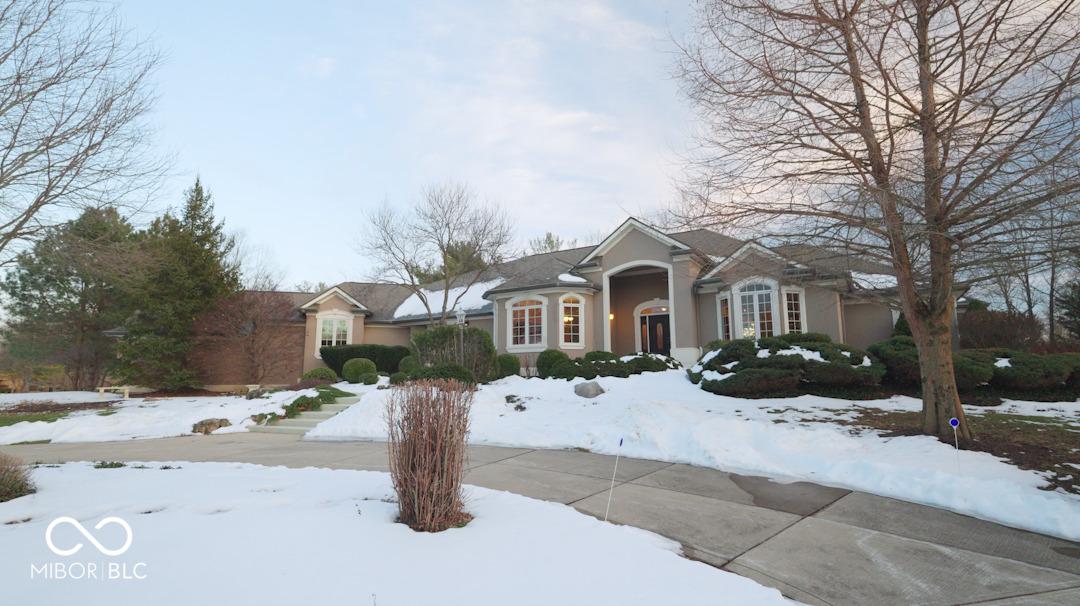 Image 4: Front Of Structure Image 4: Front Of Structure