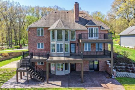 10436 Kings Point Drive