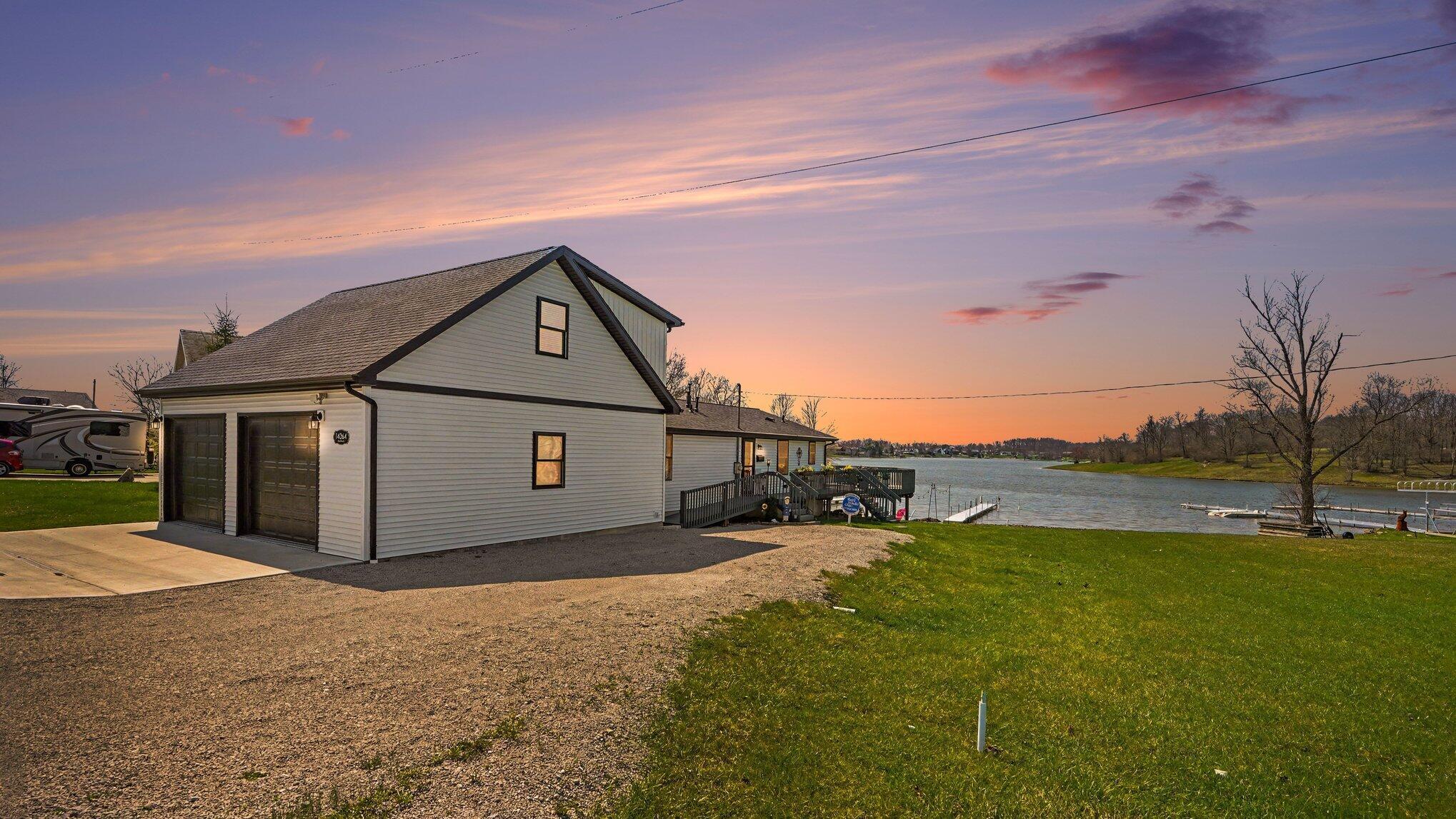 Image 2: 001_file_7411