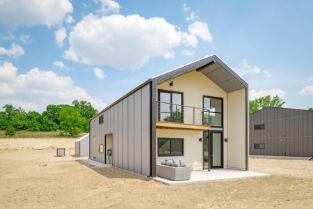 7400 Lake Solis Drive