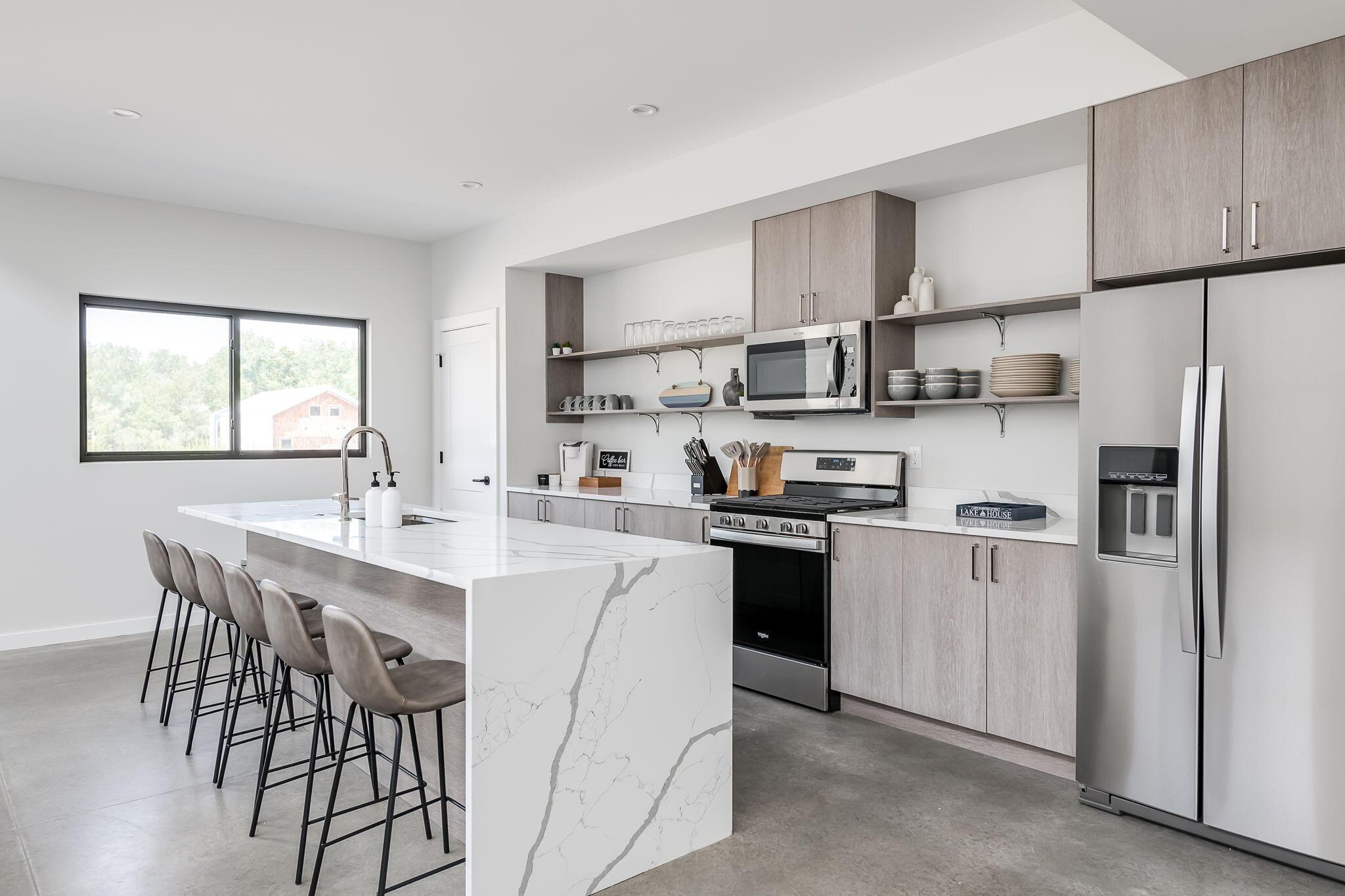 Image 3: 15-web-or-mls-7400-lake-solis-dr