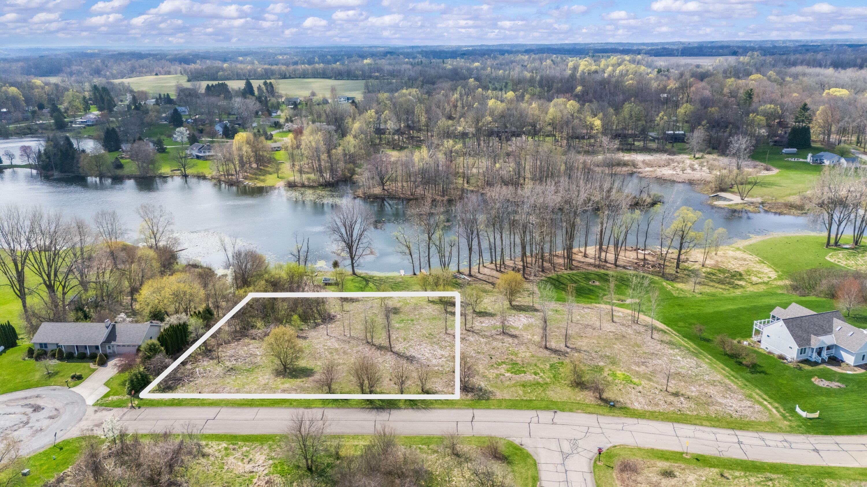 Image 1: 2658 West Lakeland Drive