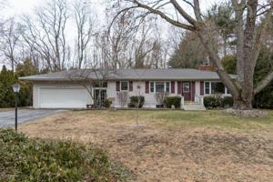 6825 Rosemary