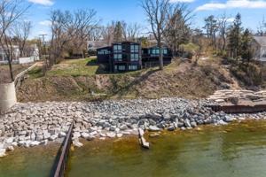 47027 Lake View
