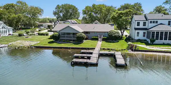 62546 Diamond View Drive