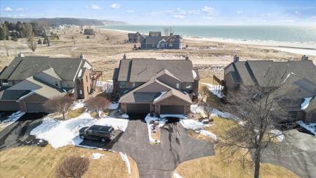 176 Harbor Drive