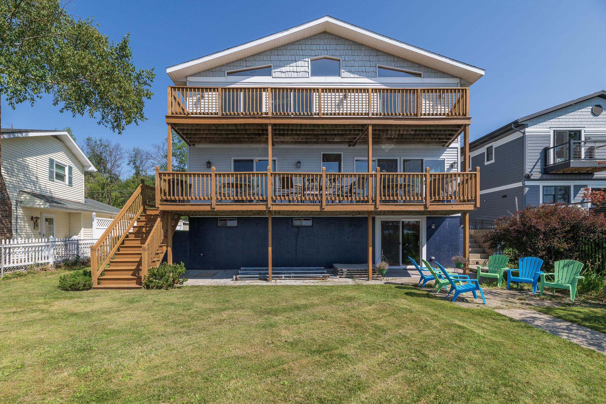 Image 1: 2918 E Shore Dr-62