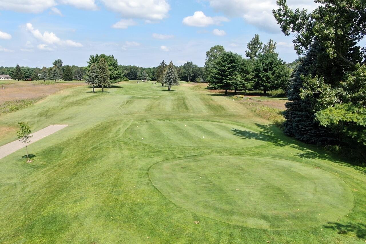 Image 3: 4th Tee of Royal Canadian