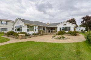 512 E Shore Drive