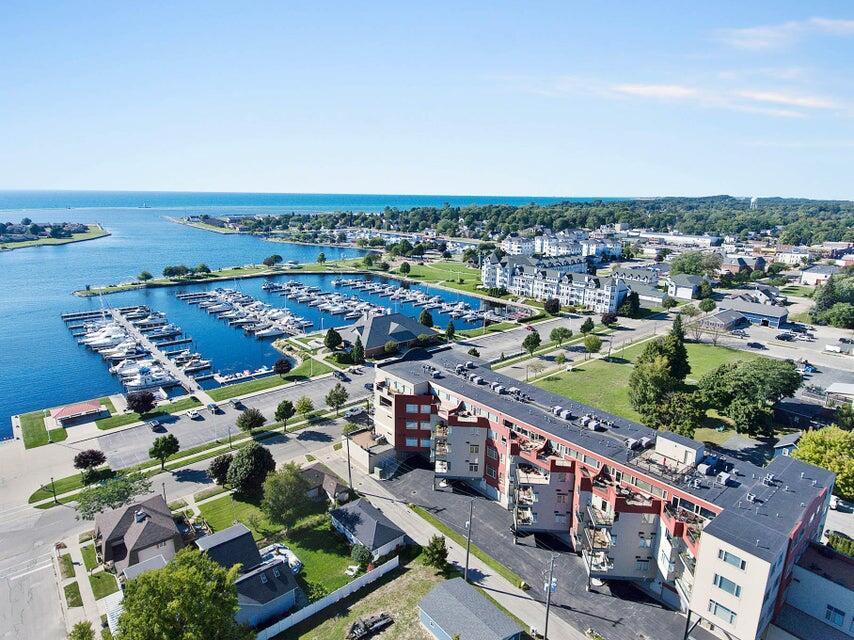 Image 3: Harbor Terrace Aeriel 2