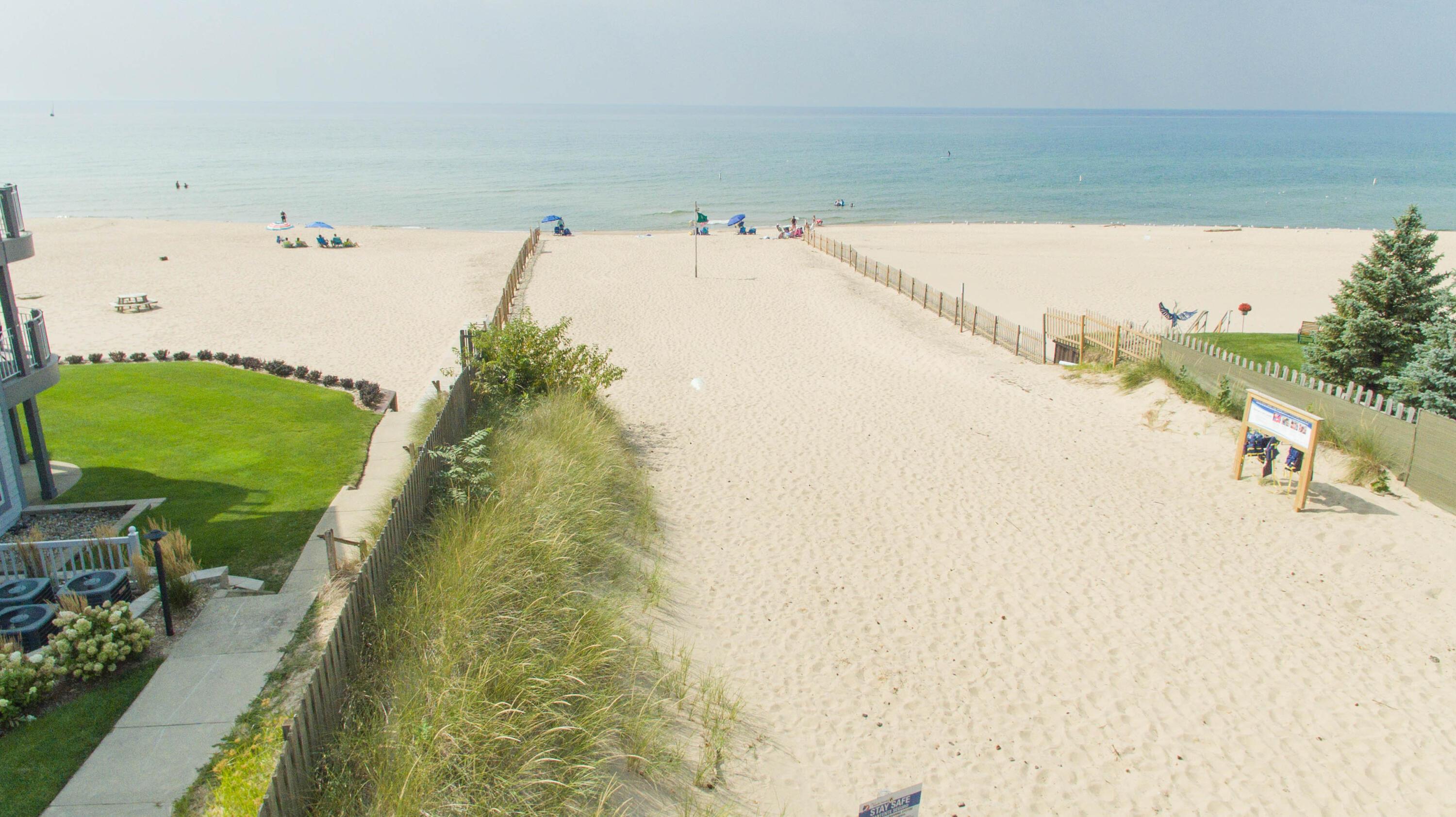 Image 2: Woodman Beach