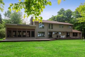 4486 Greenwood Drive