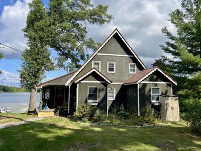 7832 E US Highway 10