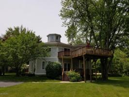 7371 North Shore Drive