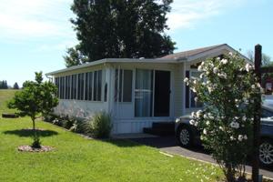 731 Bayside Lane