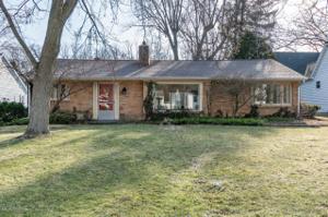 2235 Mount Curve Avenue