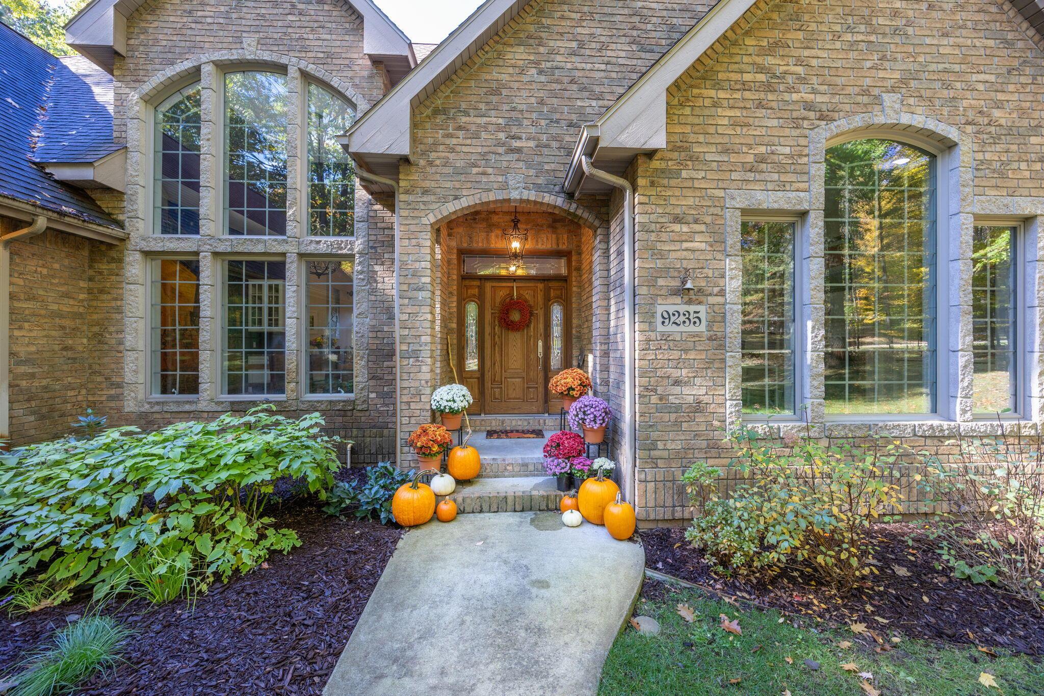 Image 3: 2-web-or-mls-3Y2A9872