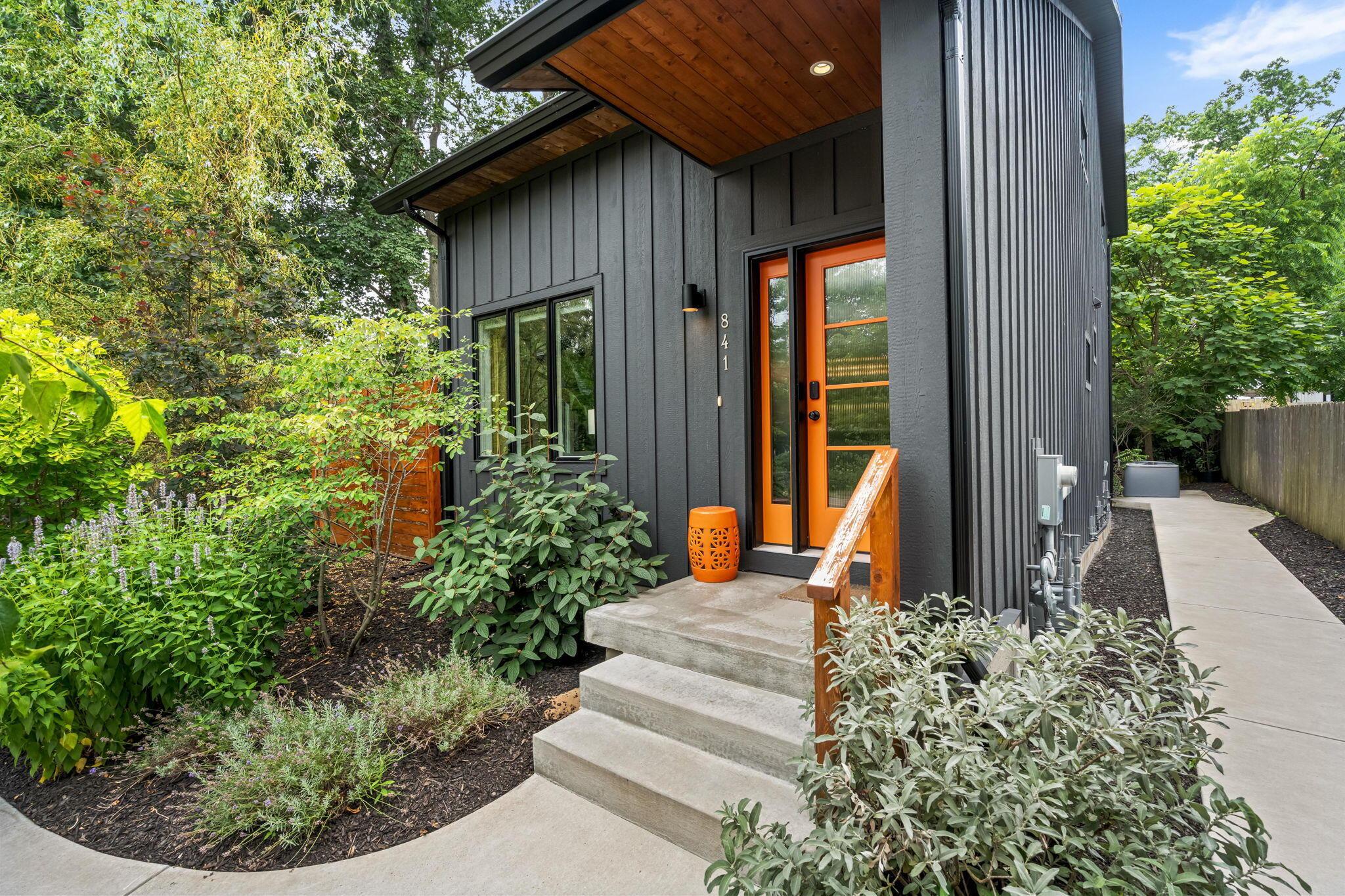 Image 4: 5-web-or-mls-A7402046