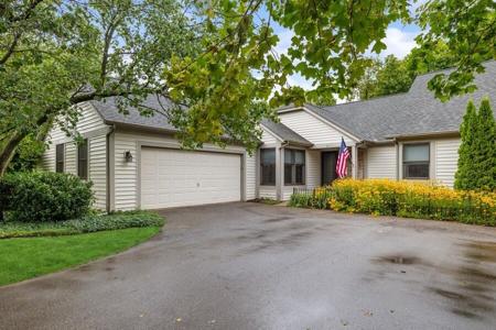 2447 Shoreham Highlands