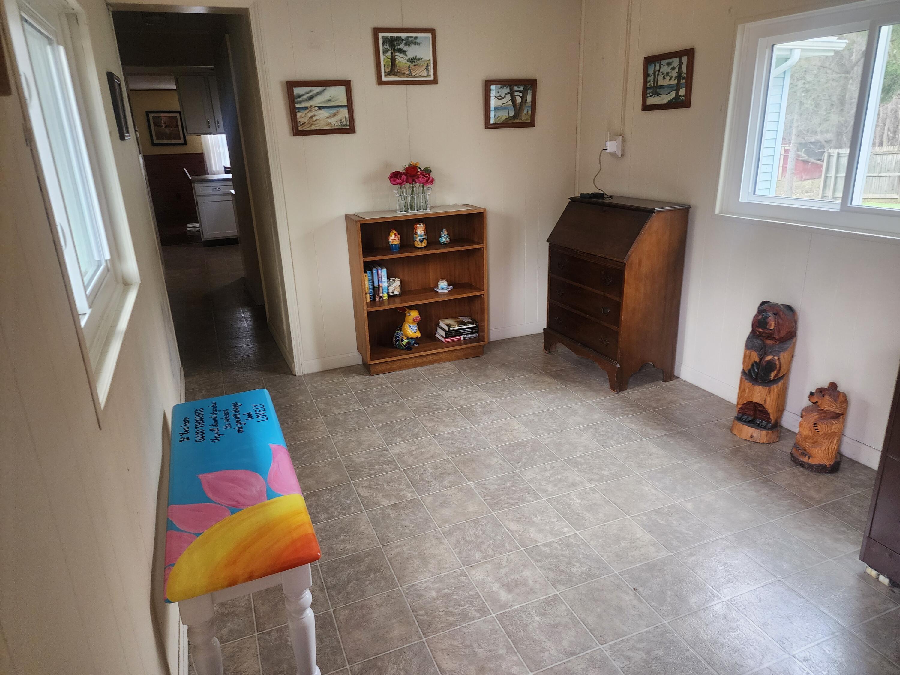 Image 2: 8778 Gull Lake drive East