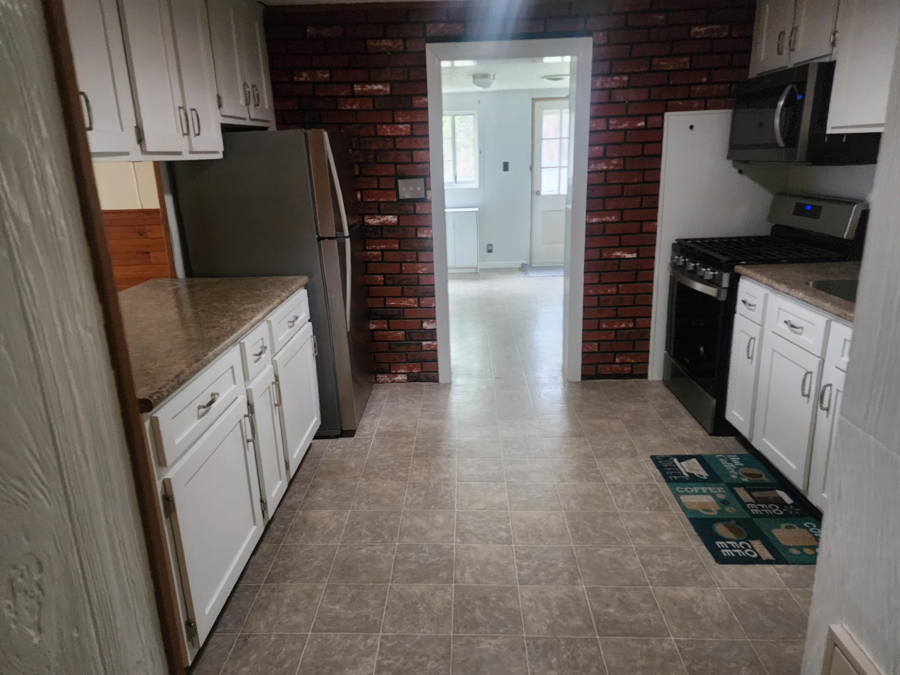 Image 3: 8778 E Gull Lake Drive Kitchen