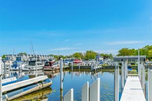 15 Harbor Isle Drive