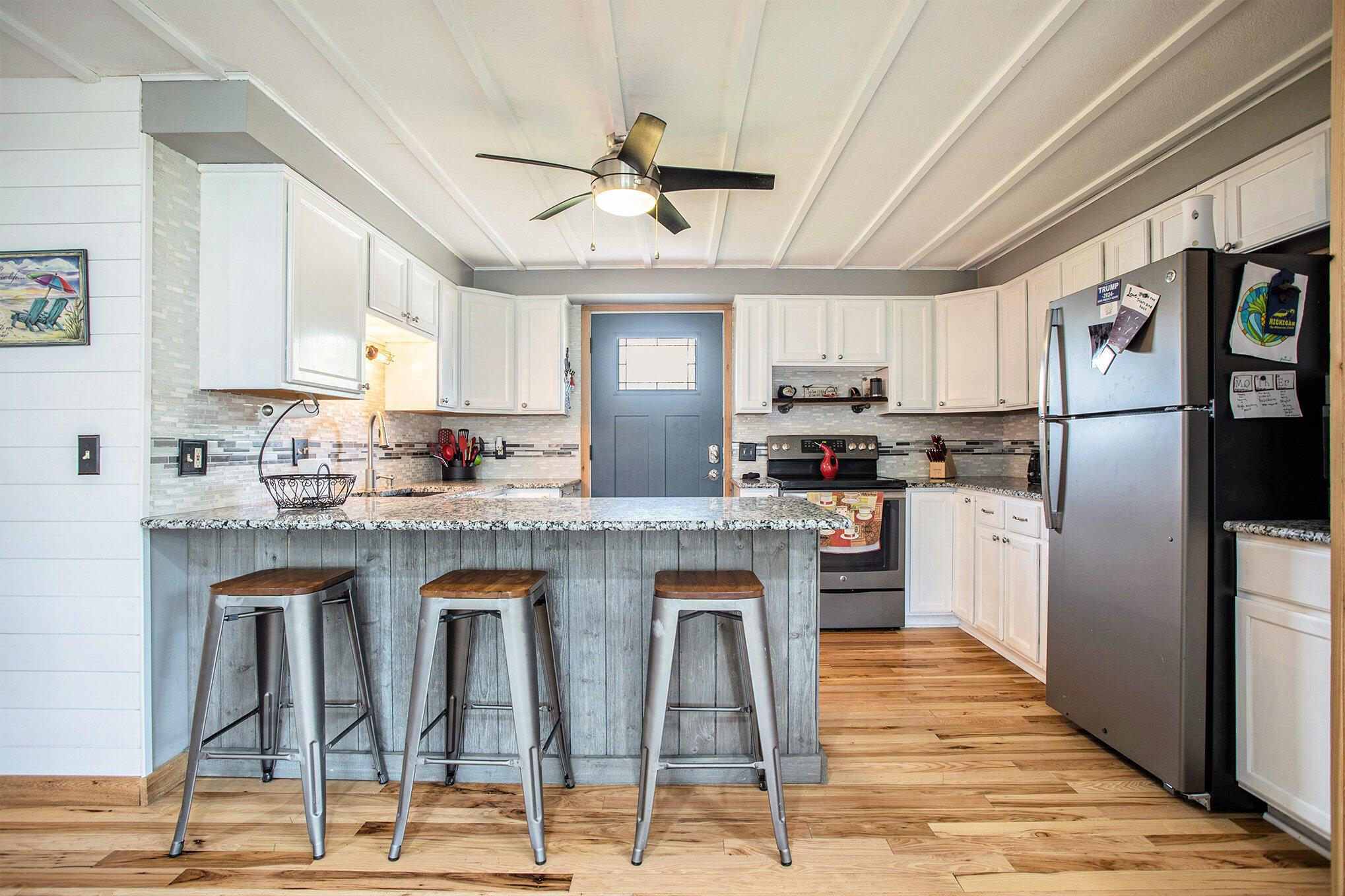 Image 4: 008_file_870