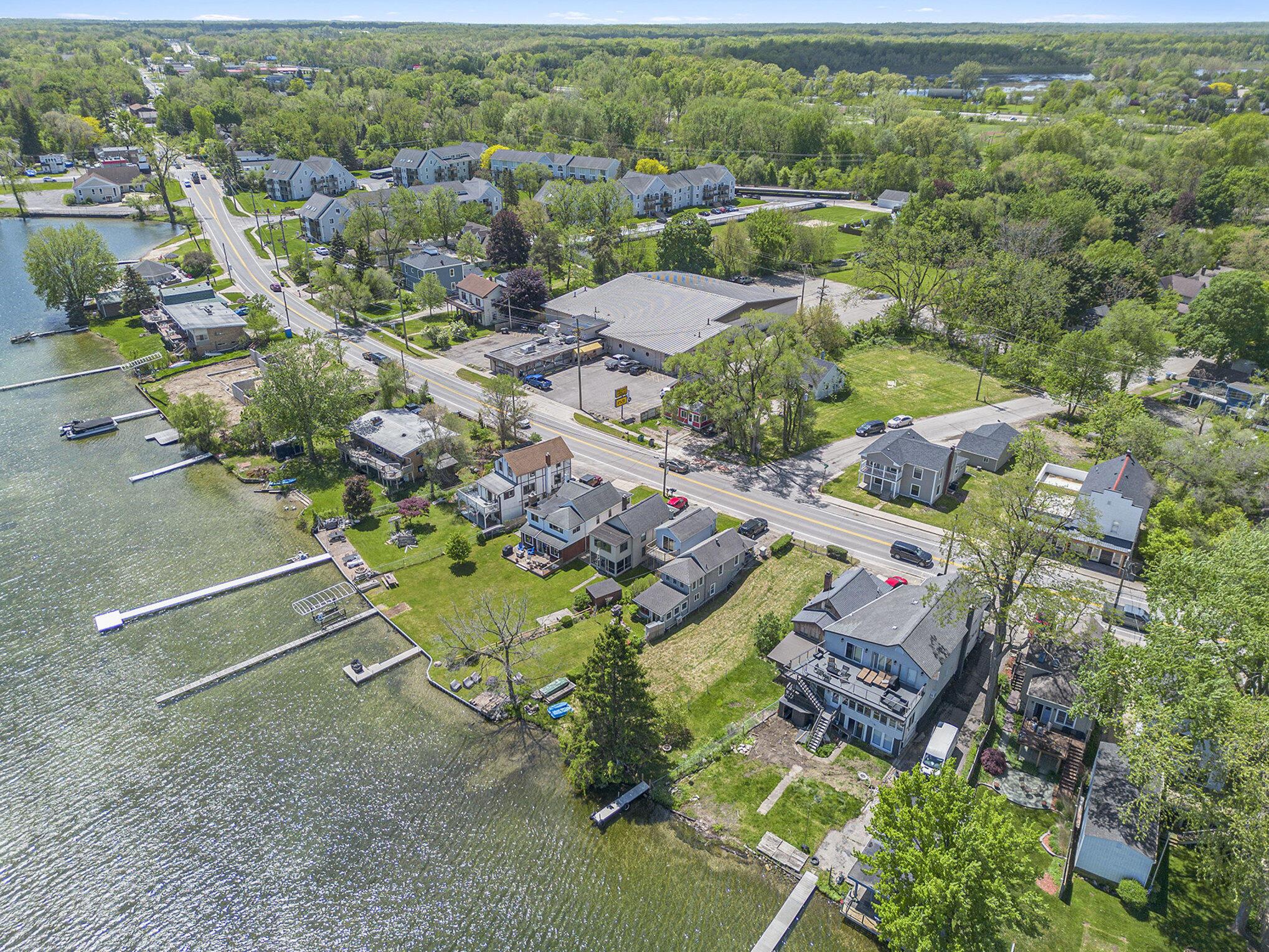 Image 1: Aerial of all Lots from Lake