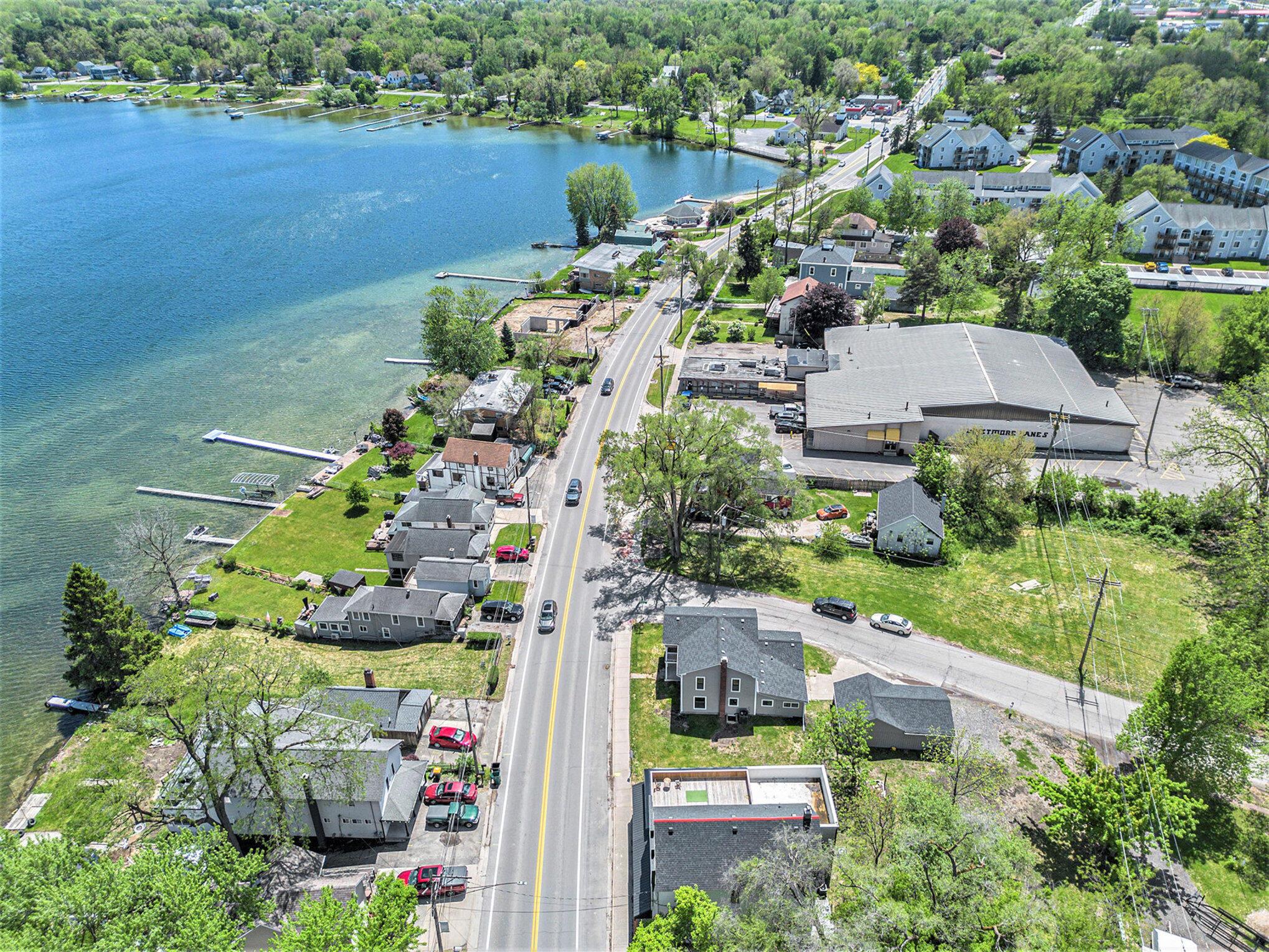 Image 2: Aerial of all Lots and Lake