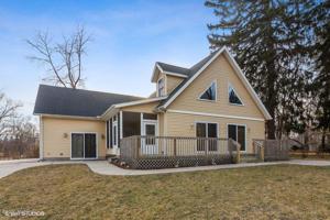10048 Townline Avenue