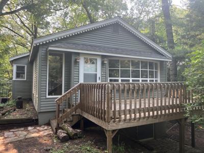 4046 Hillside