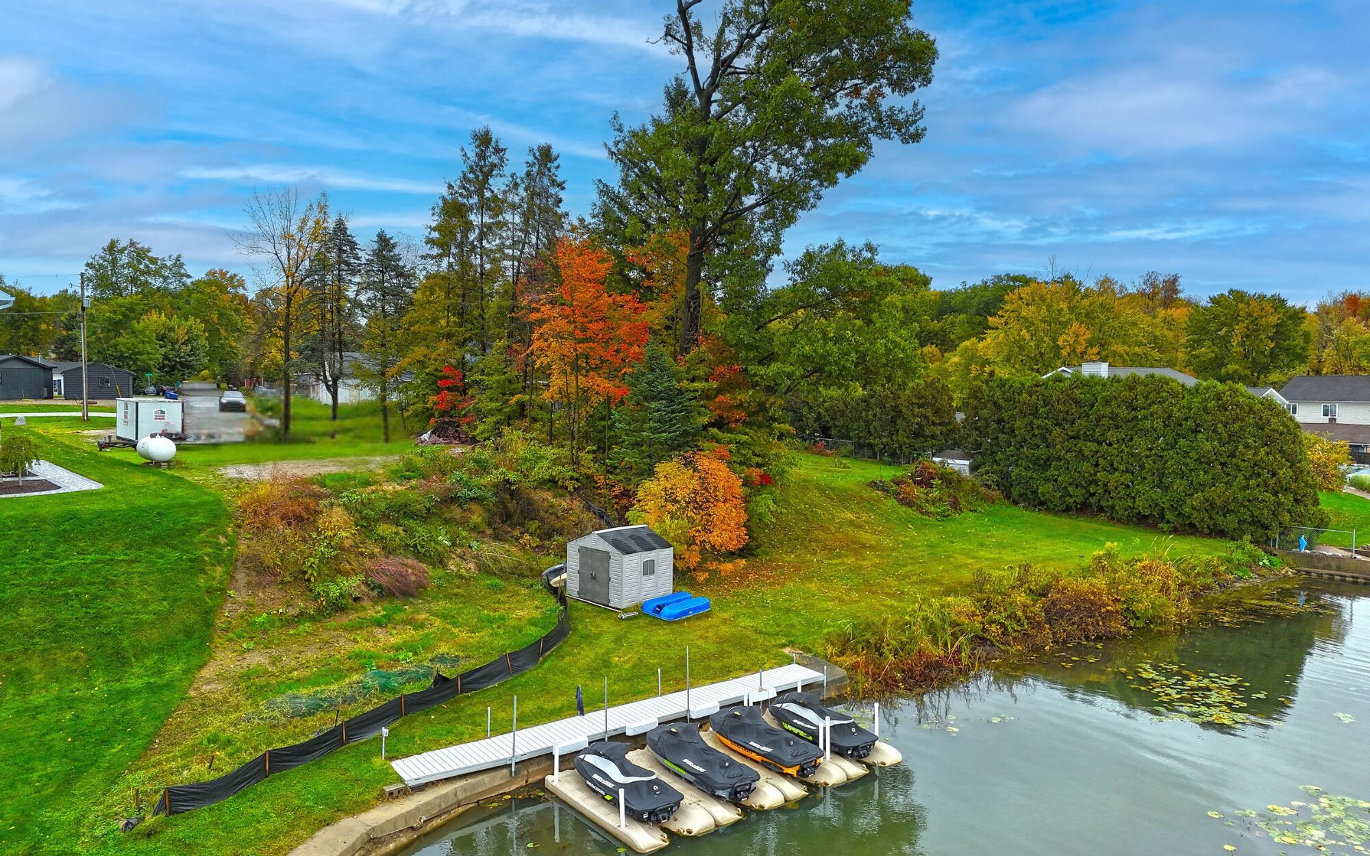 Image 1: Vacant Buildable Lot