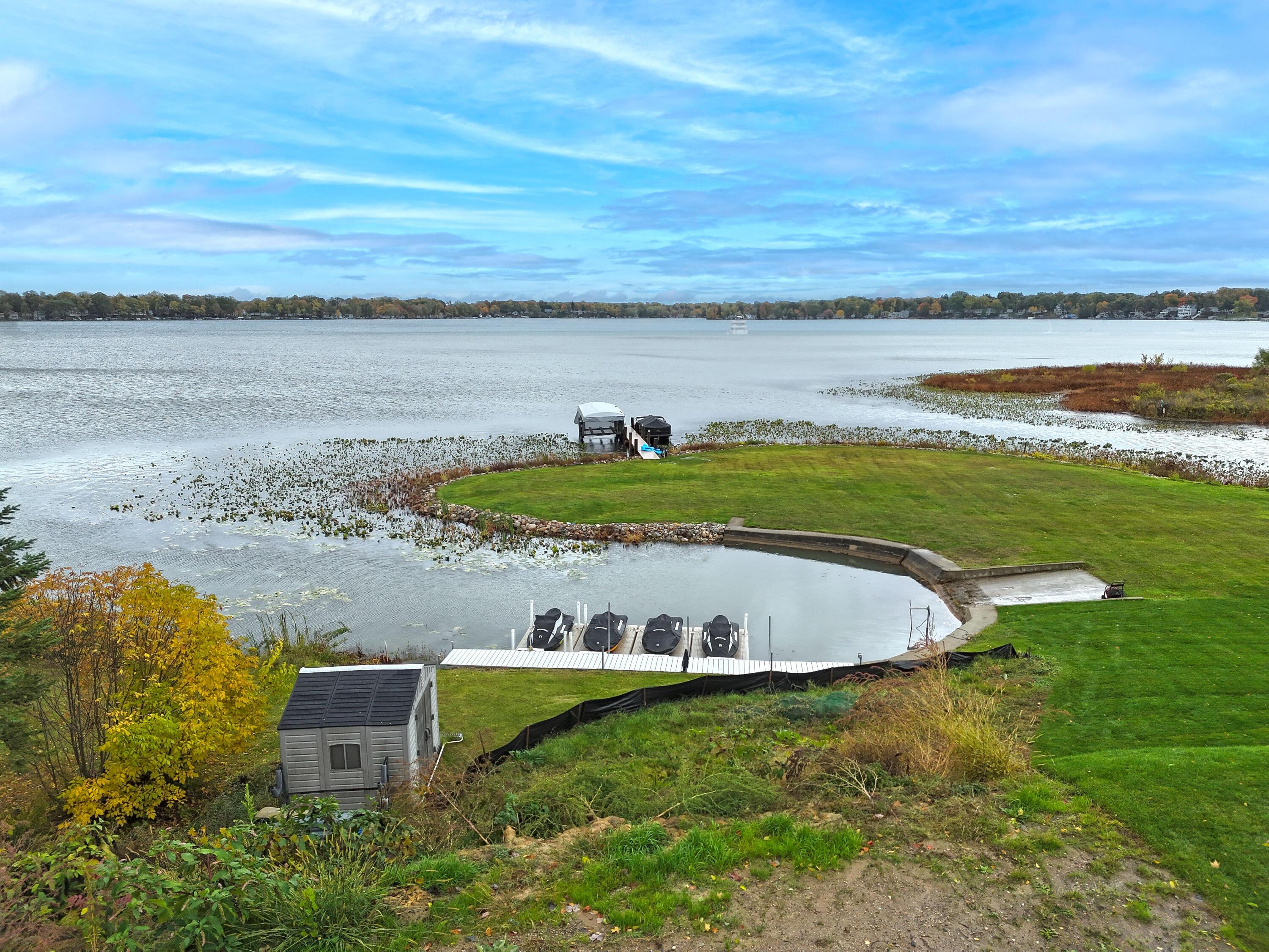 Image 3: View of Lake From Lot