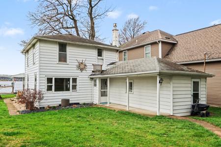 1902 Forest Drive