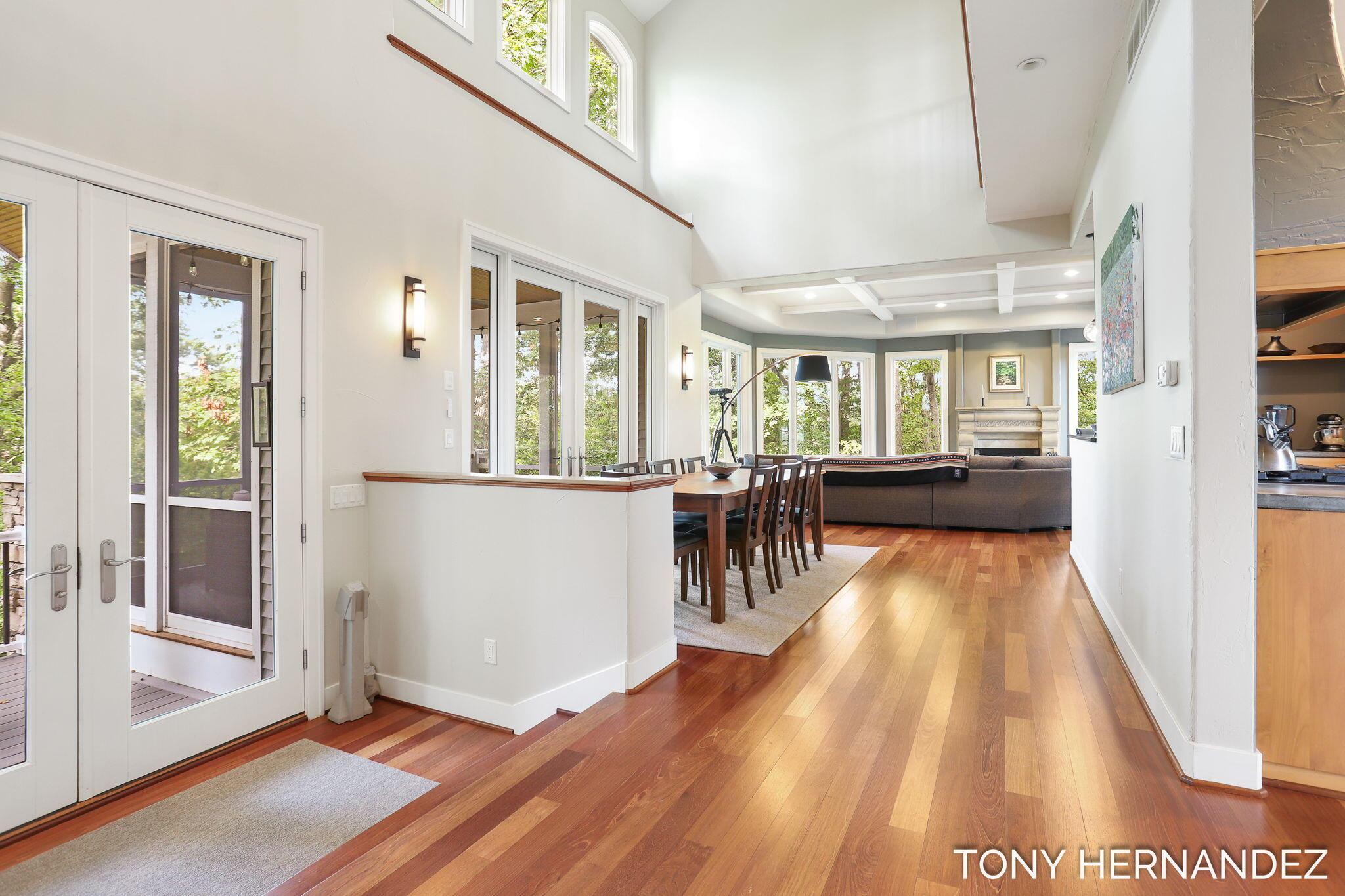 Image 3: 45-web-or-mls-4675-forest-ridge-dr