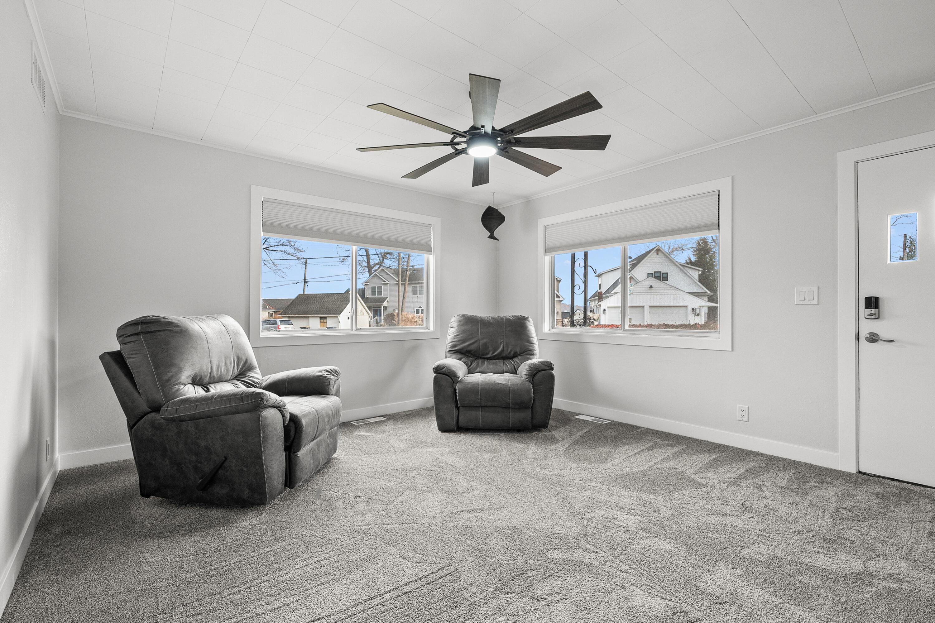 Image 4: Shore Dr S 646 Portage 49002-4