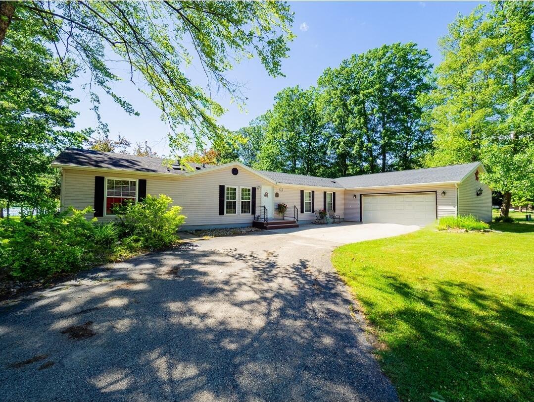 Image 2: 84 Thelen Dr