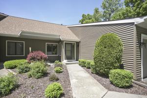 6686 Bella Vista NE Drive
