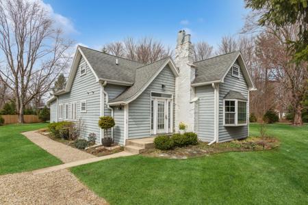 16684 Lakeshore Road