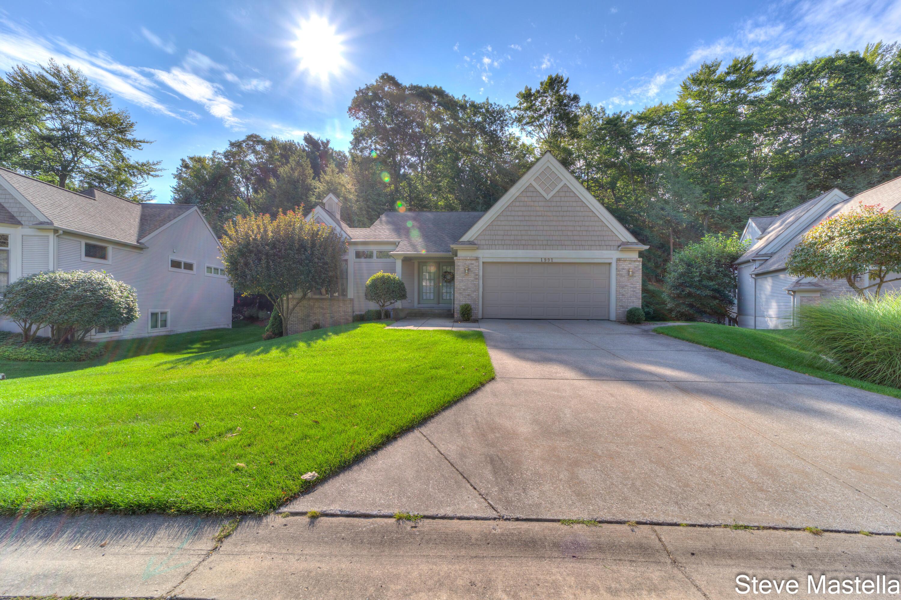 Image 2: 1991 W Glen Court (4 of 28)