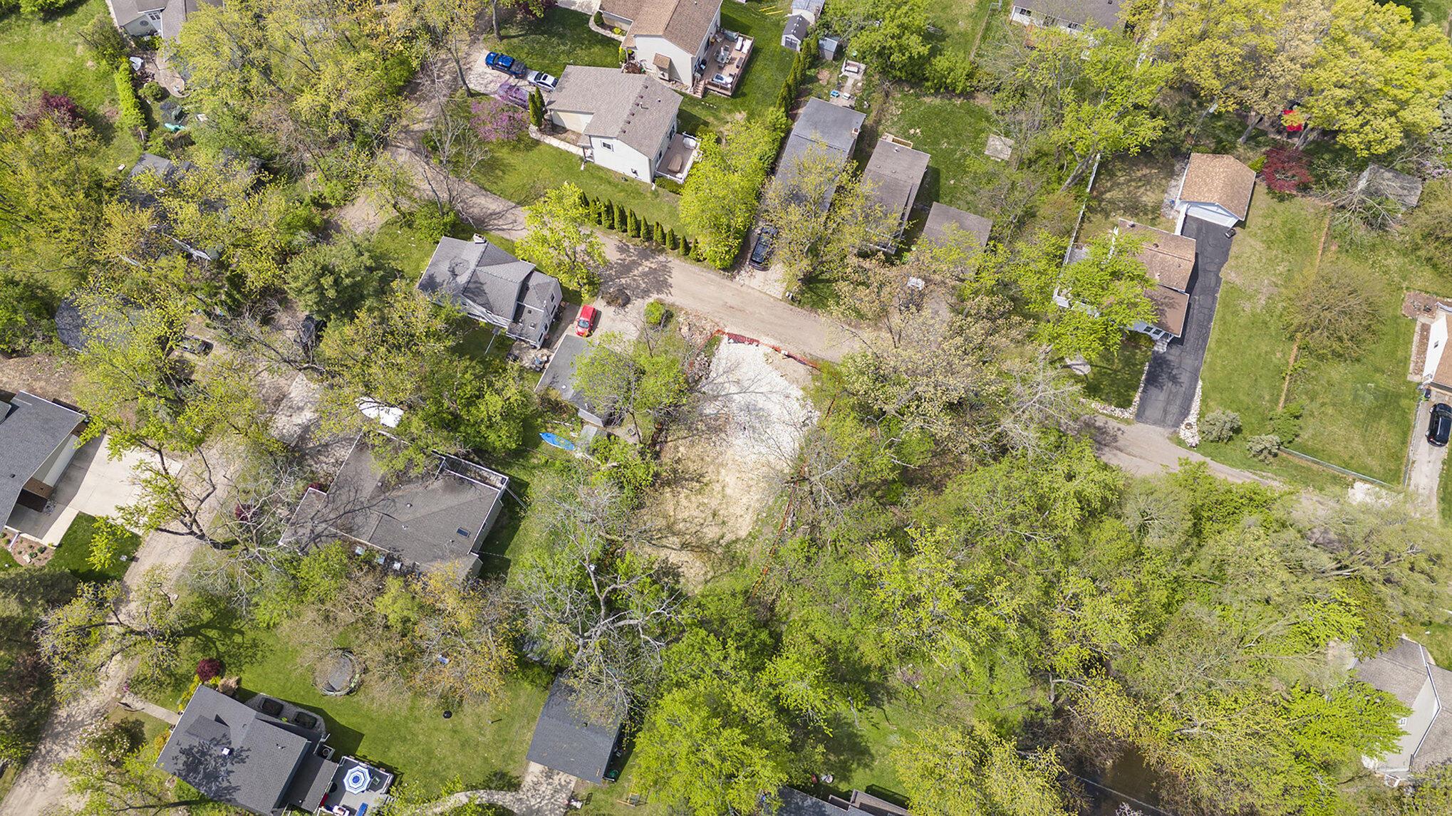 Image 3: 009_dji_20250510122401_0003_d_412