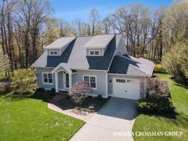 2332 Lakeshore