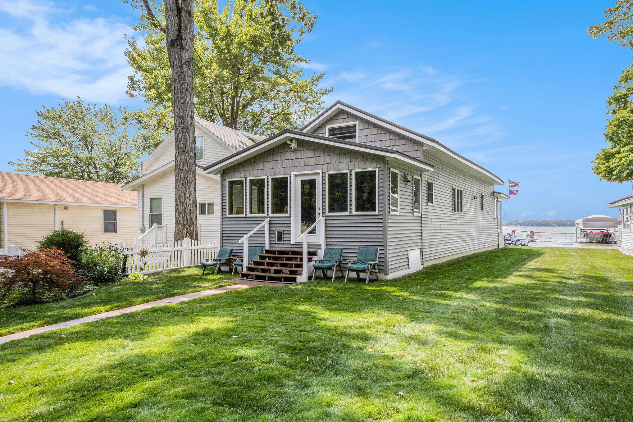 Image 3: 002_img_6948_343