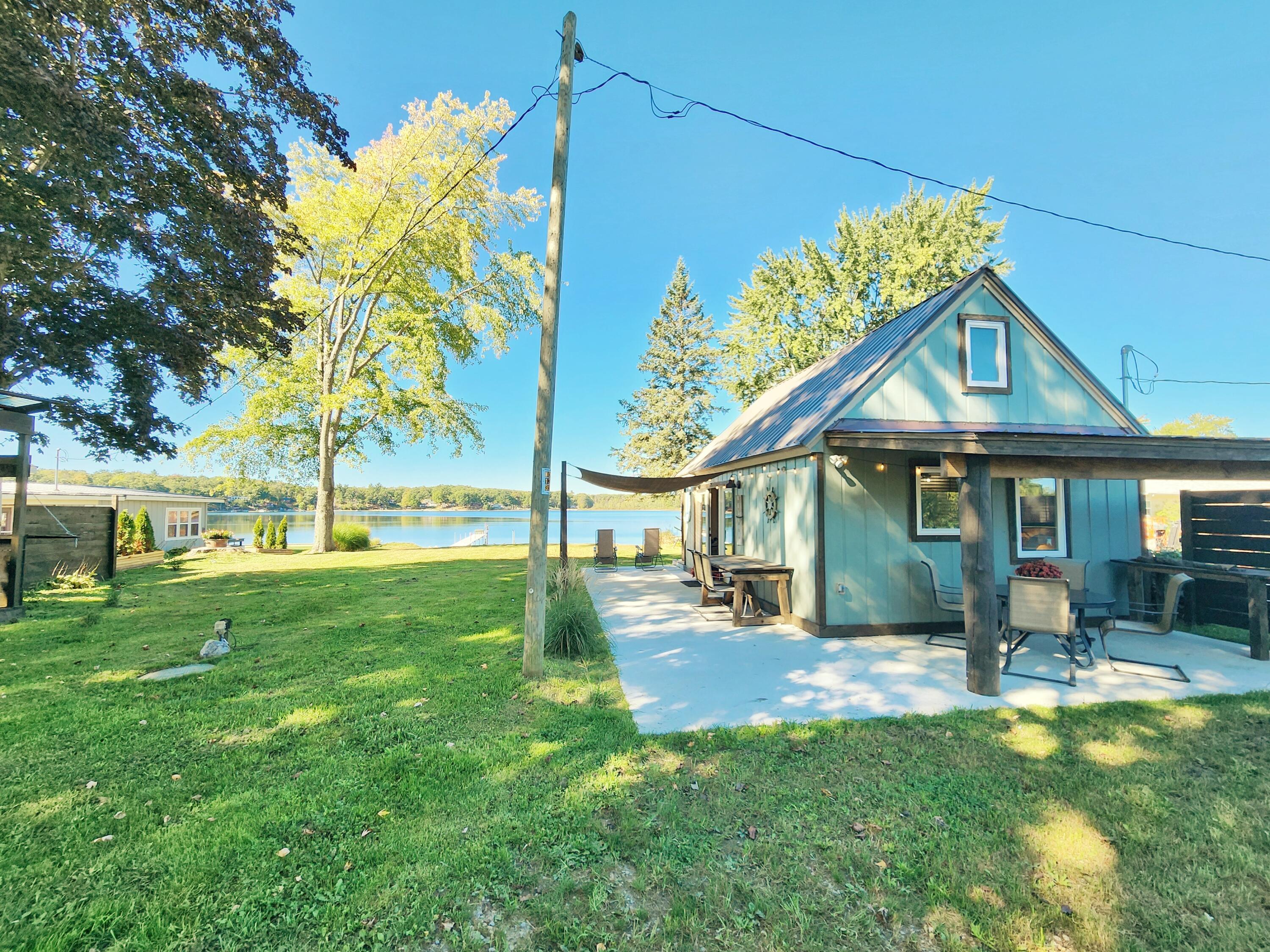 Image 3: Room to play!