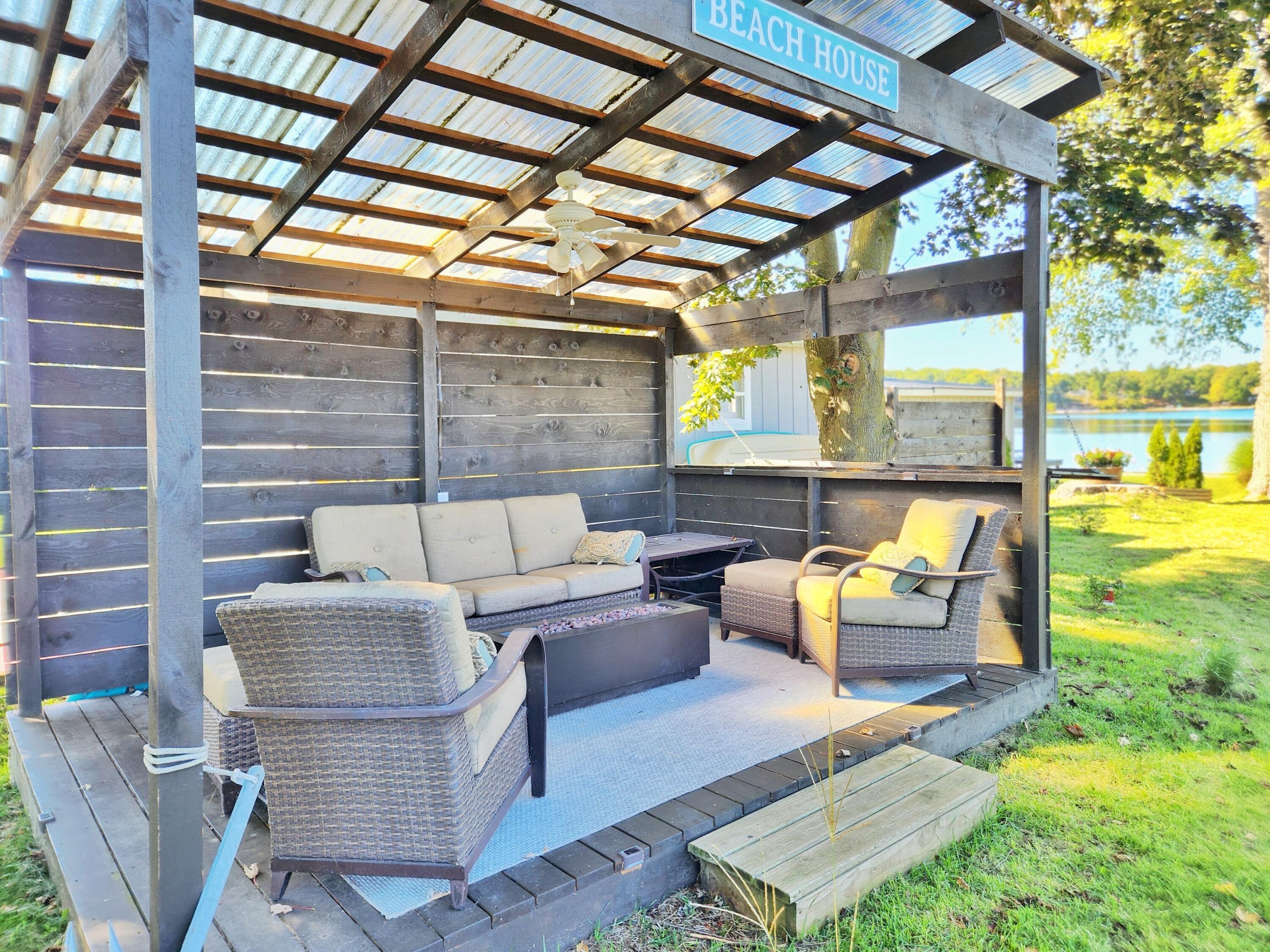 Image 4: 10 x 14 gazebo