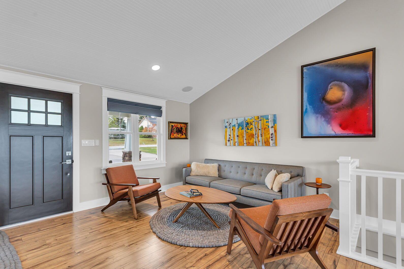 Image 4: 45-web-or-mls-0N0A3728