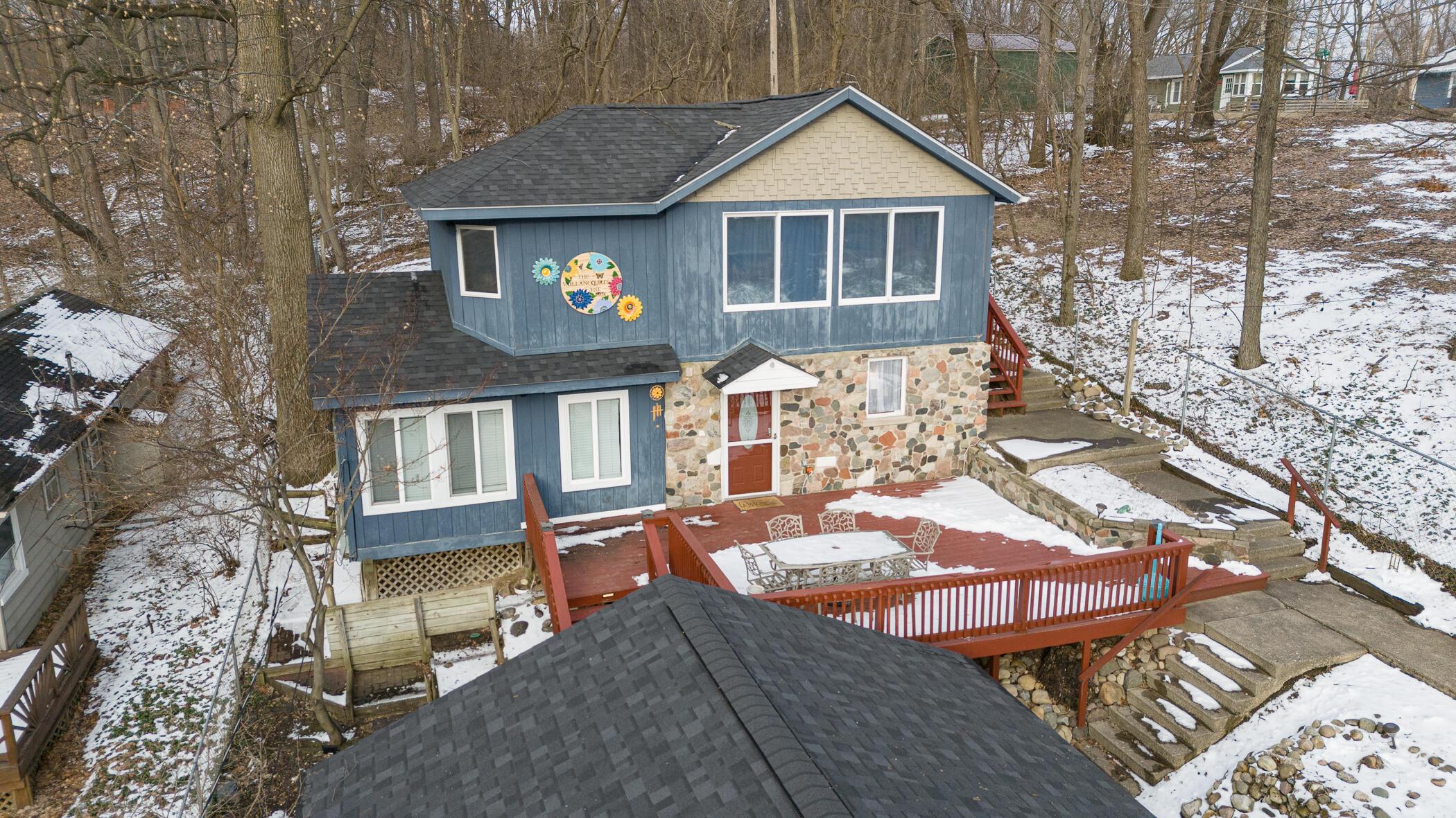 Image 3: 11230 Lakeshore Dr-1