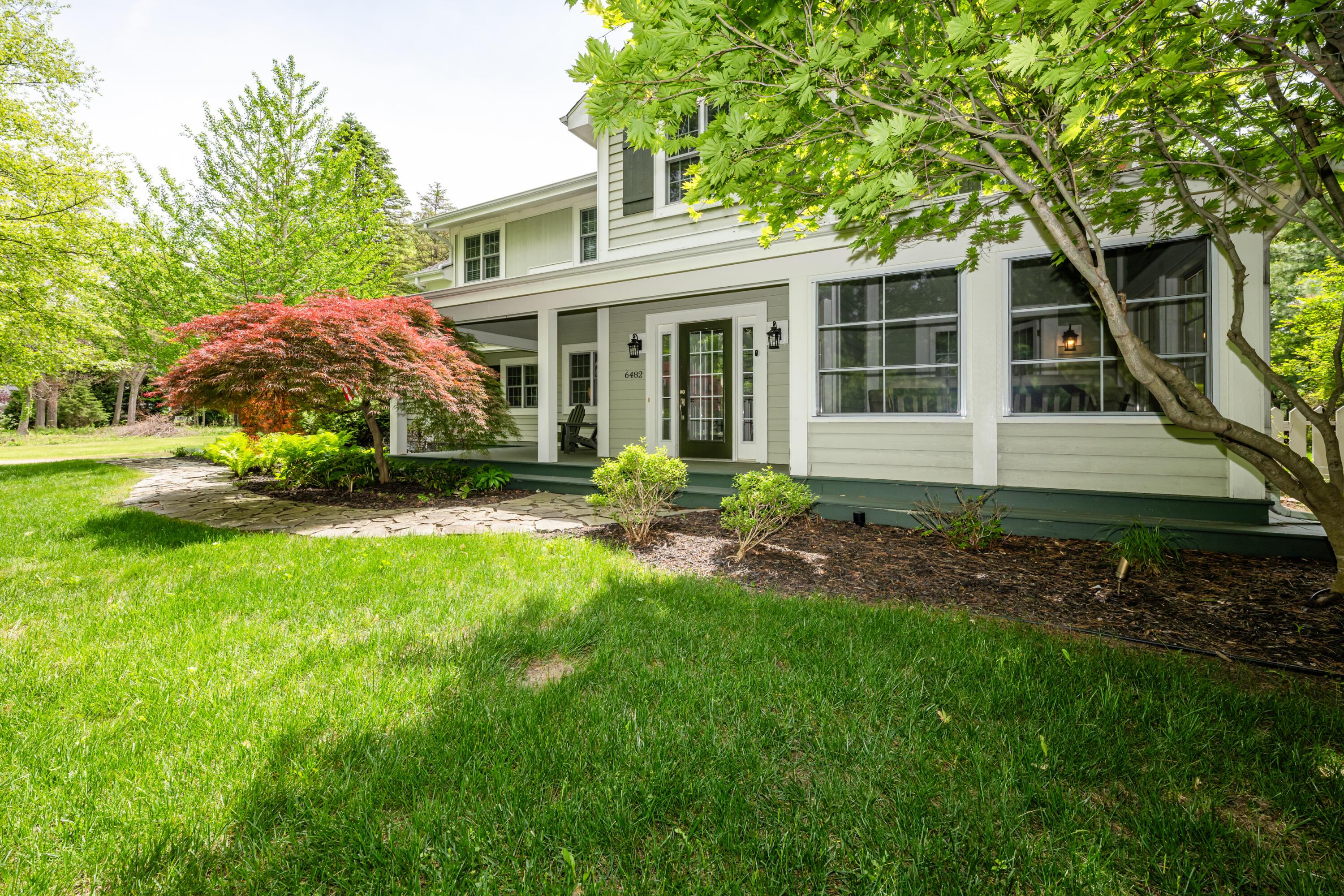 Image 2: Sweetbrier-104