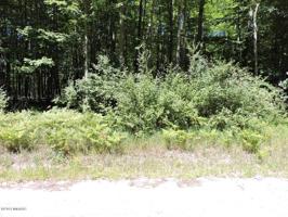 8158 Highland Trail